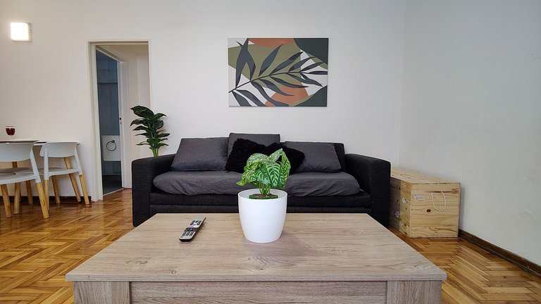 Close to the US Embassy and La Rural! Very comfortable!