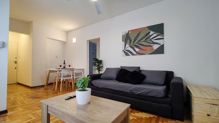 Close to the US Embassy and La Rural! Very comfortable!