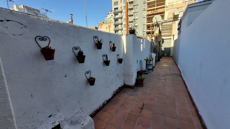 2 Bedrooms in Palermo - Steps from Subte D