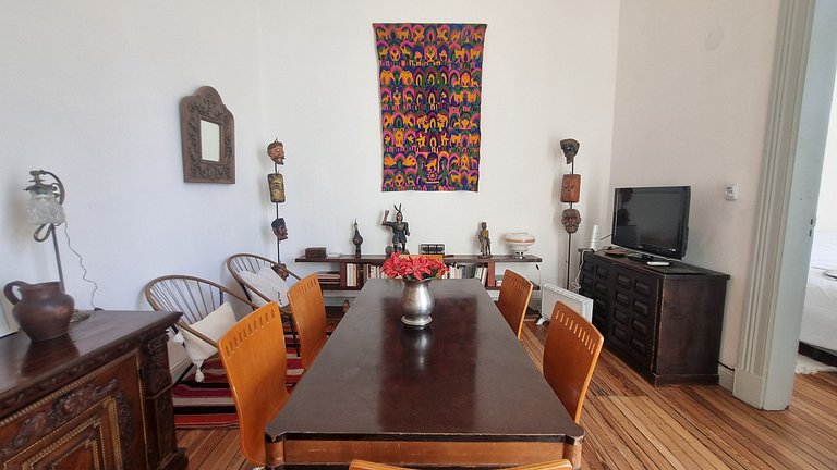 2 Bedrooms in Palermo - Steps from Subte D