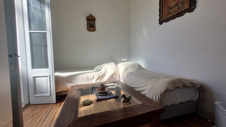 2 Bedrooms in Palermo - Steps from Subte D