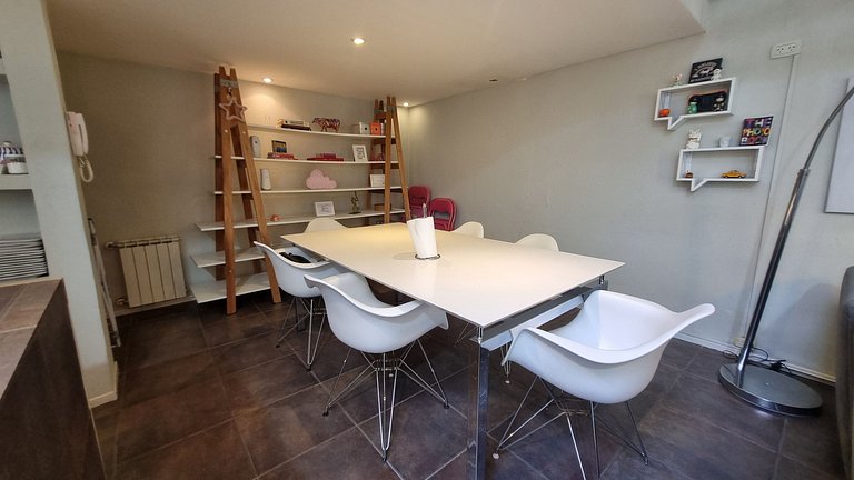 Loft moderno con terraza, masaje y make-up studio!