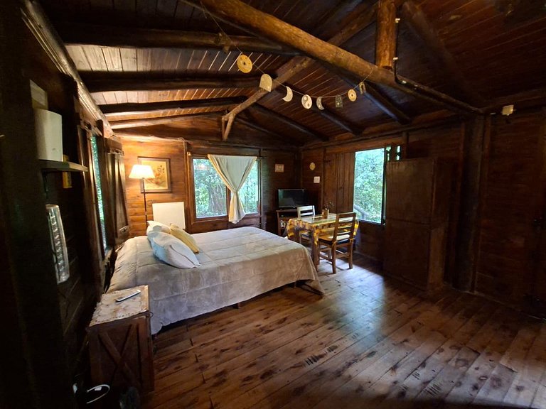 Cabaña en complejo con pileta y verde #C