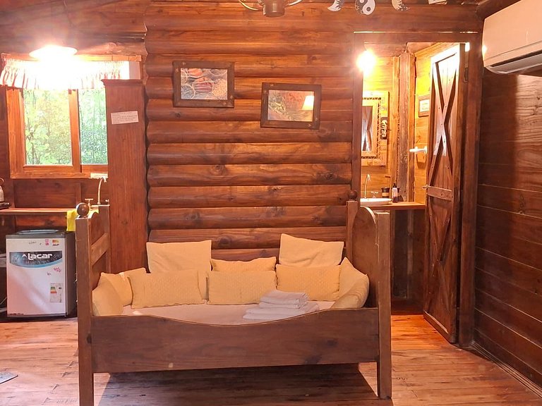 Cabaña en complejo con pileta y verde #C