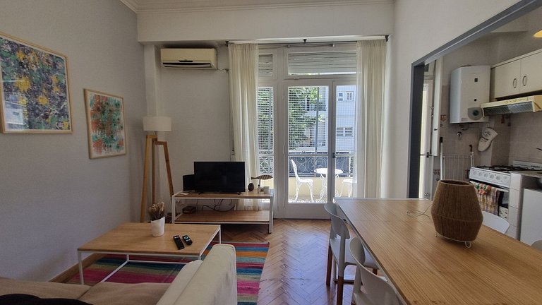 Luminoso 2 amb con balcón en pleno Palermo