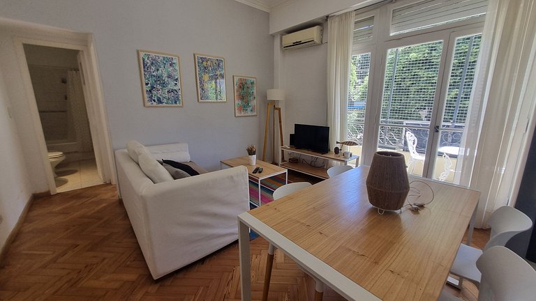 Luminoso 2 amb con balcón en pleno Palermo