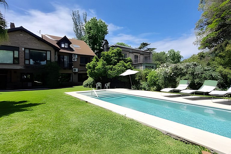 Premium House with Pool and Cleaning · San Isidro