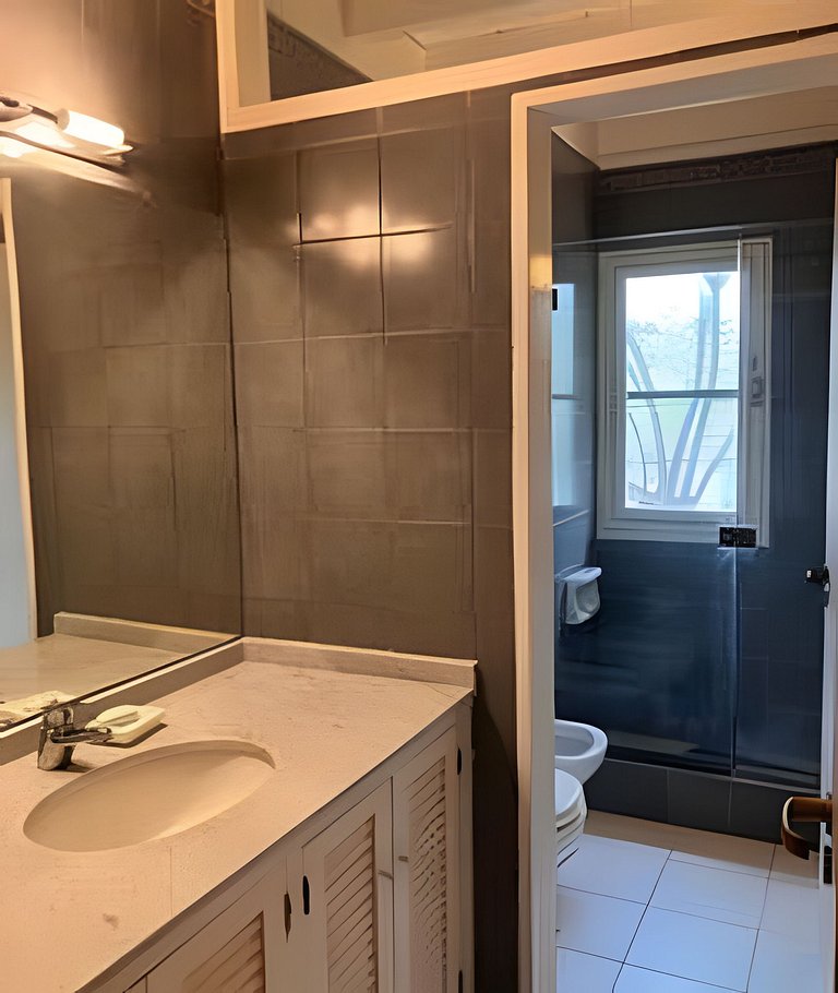 Casa con pileta y servicios de limpieza y cocina