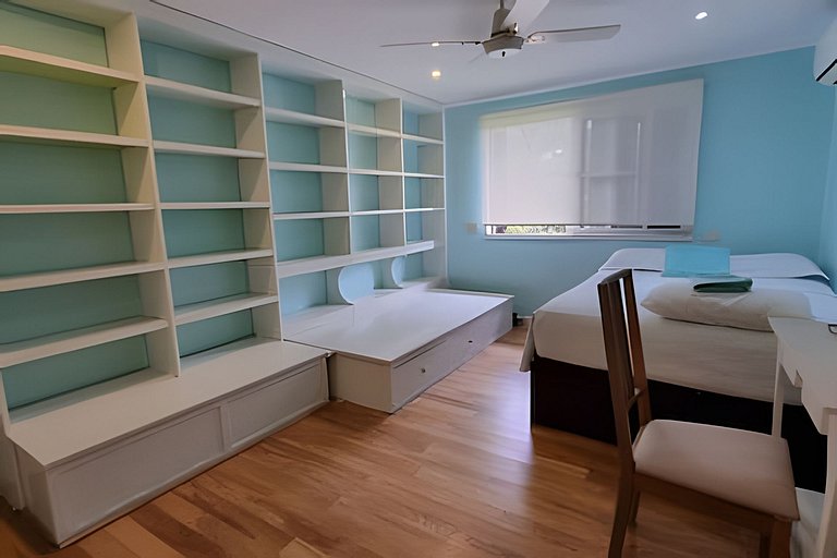 Casa con pileta y servicios de limpieza y cocina