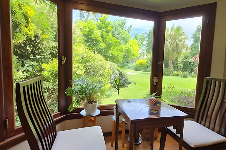 Casa con pileta y servicios de limpieza y cocina