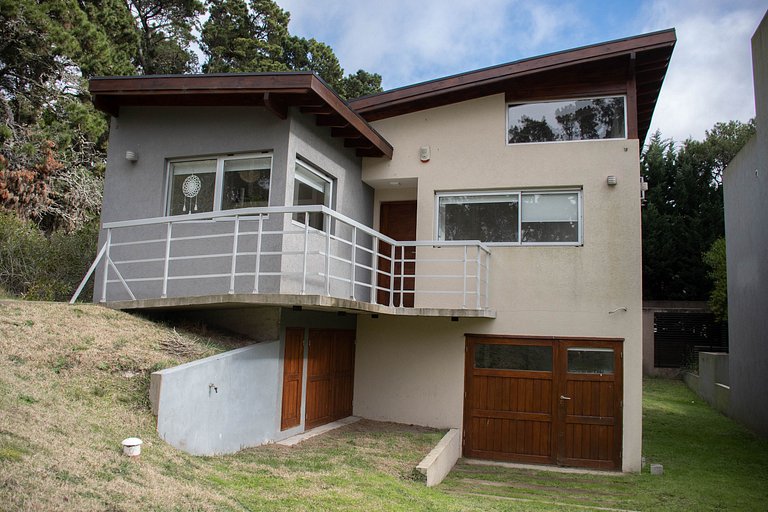 House with grill in Mar Azul - up to 6 guests