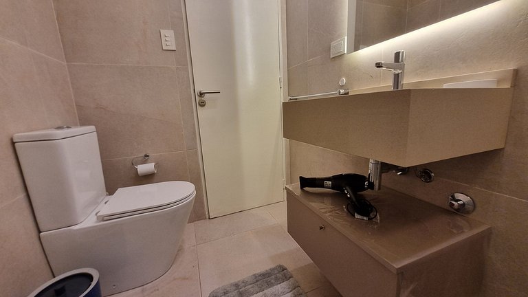 Apartment steps away from Av. Corrientes theaters