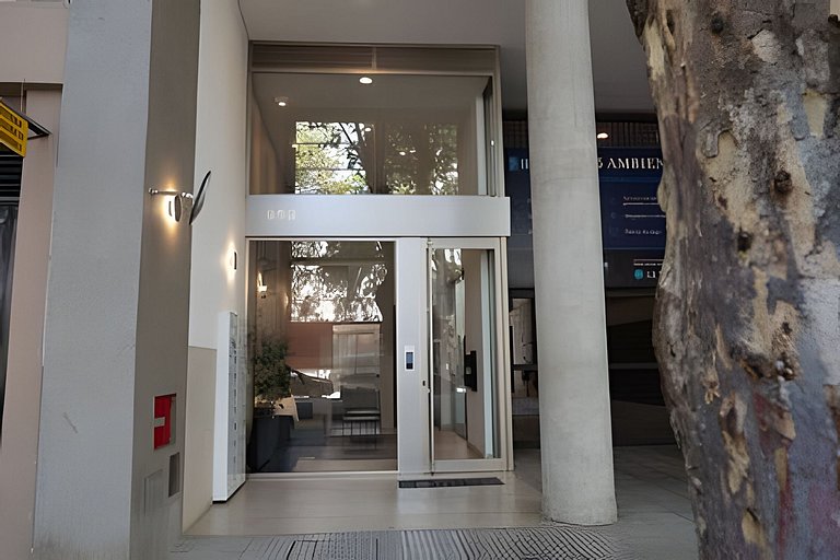 Your retreat at Movistar Arena. Optional parking available!