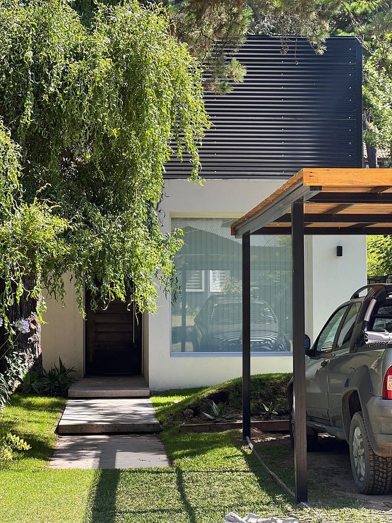 Relax in a modern home with a grill and patio! Mar Azul