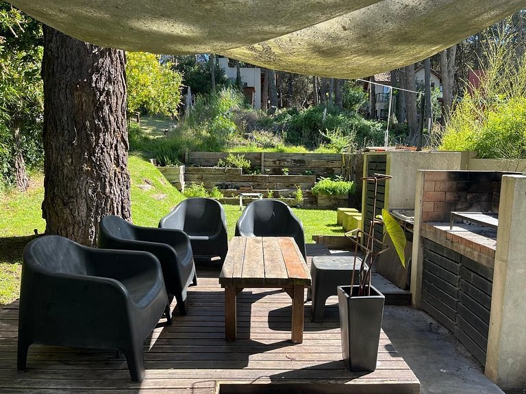 Relax en casa moderna con parrilla+patio! Mar Azul