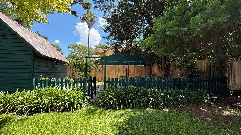 Premium house in Tigre with garden, pool, and hot tub