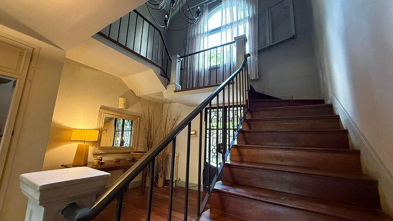 Premium house in Tigre with garden, pool, and hot tub