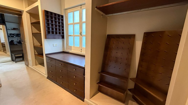 Casa premium en Tigre con parque, pileta y jacuzzi