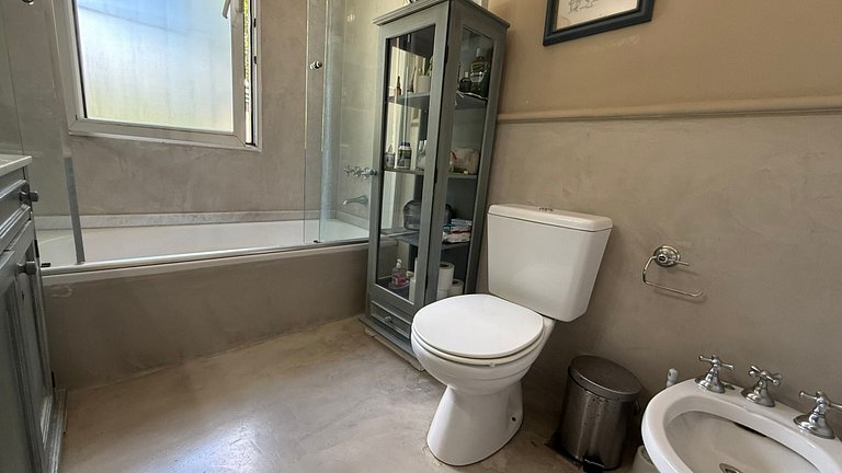 Casa premium en Tigre con parque, pileta y jacuzzi