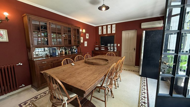 Premium house in Tigre with garden, pool, and hot tub