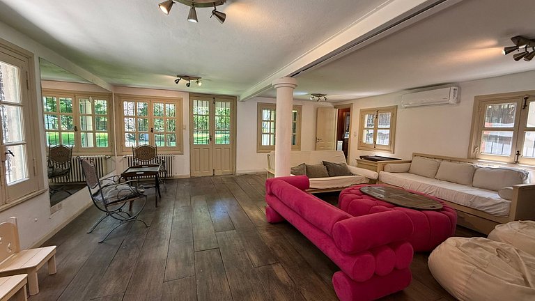 Casa premium en Tigre con parque, pileta y jacuzzi