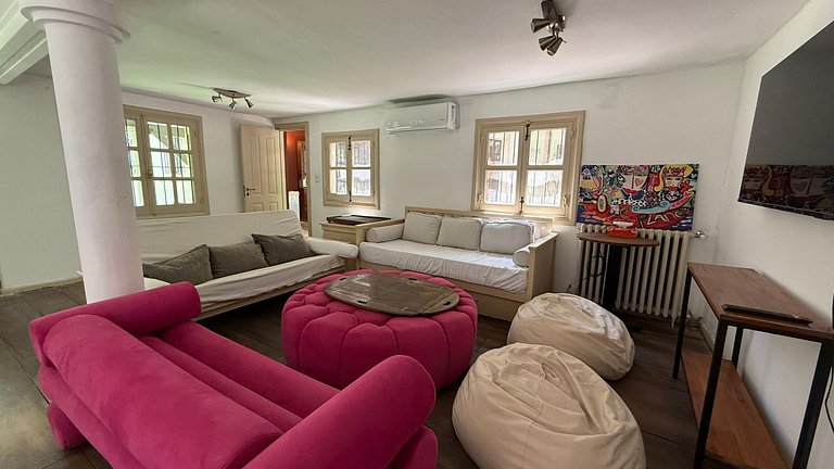 Casa premium en Tigre con parque, pileta y jacuzzi