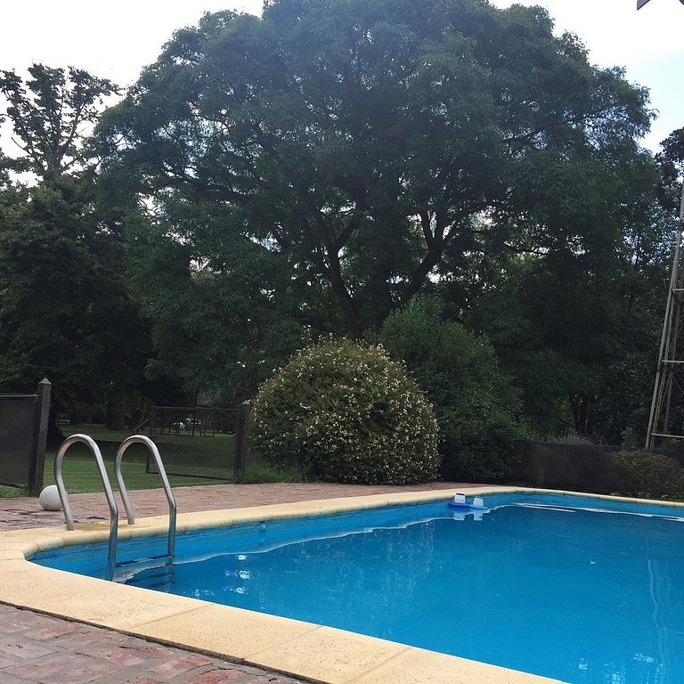 Tudor House - Stay in Chascomús